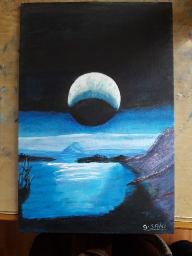 notte di luna piena sul mare luccica